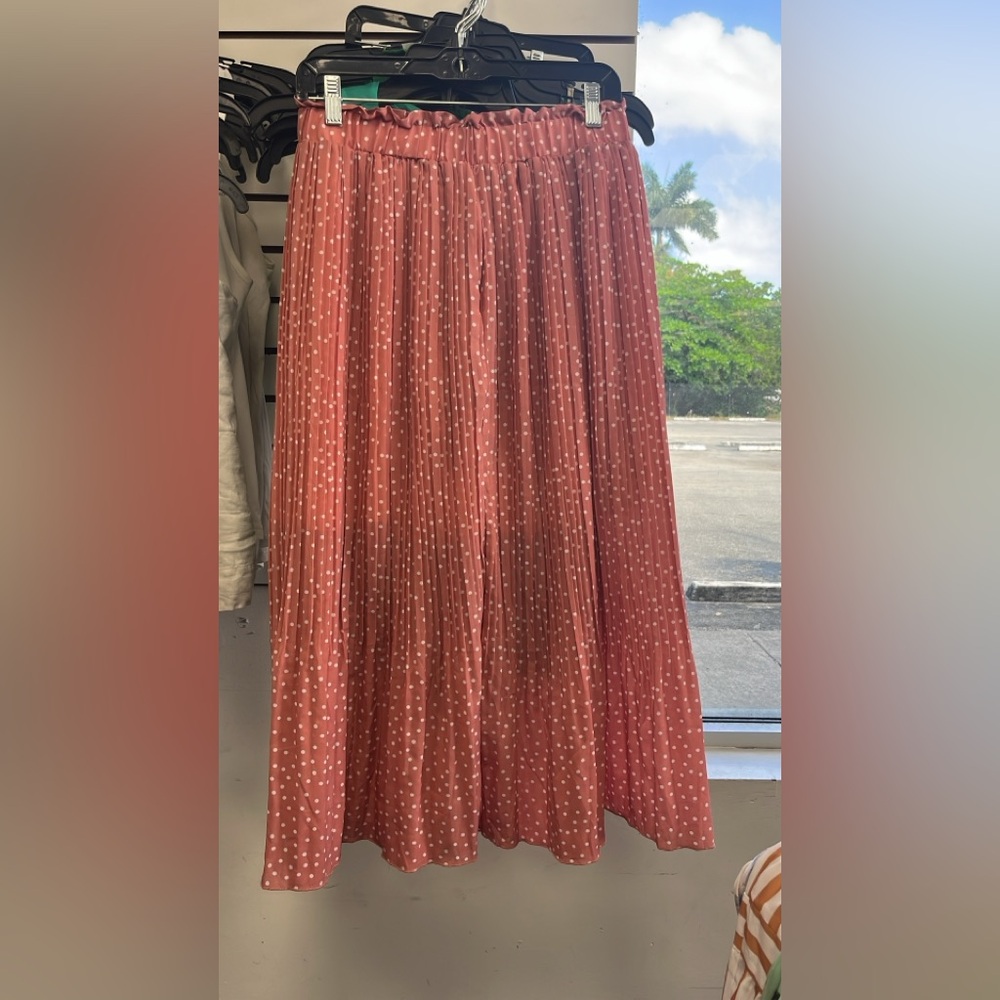 Elegant Pink Polka Dot Skirt